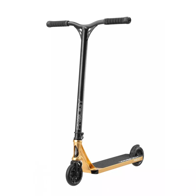 blunt-trottinette-freestyle-prodigy-x-gold-1.webp